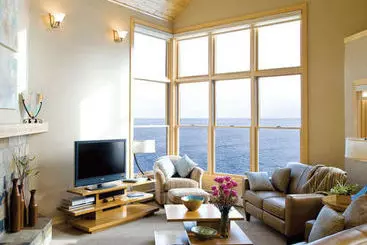 ツーリストアパートメント Surfside On Lake Superior