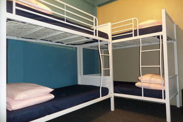 Olive Flashpackers  Hostel