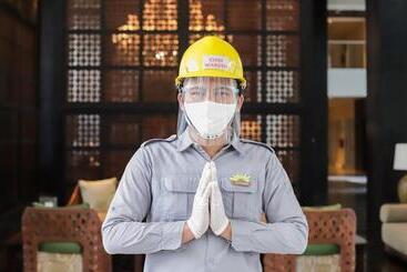 Отель Bali Paragon Resort