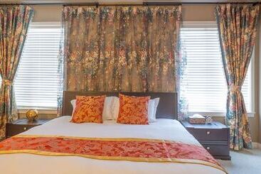 Turist apartmanları Sunny And Elegant Villa