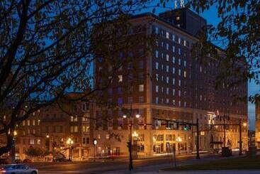 בית מלון כפרי Renaissance Albany