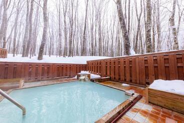 בית מלון כפרי Kyukamura Nyutoonsenkyo