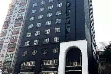 Hub Hotel Kaosiung Yisin Branch