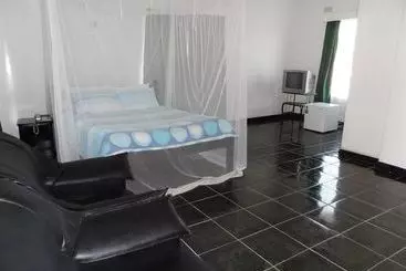 酒店 Skinny Hippos Lodge