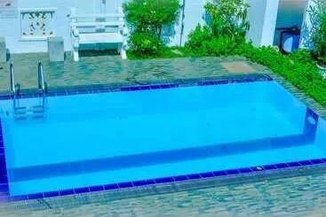 مبيت وإفطار Villu Villa