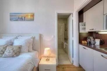 Apart Hotel Maison Lamartine   Nice