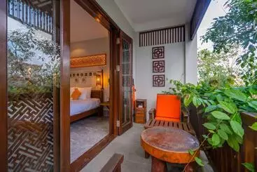 هتل Hoi An Chic Green Retreat