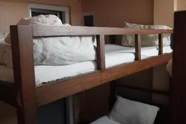 هتل Travelers Home