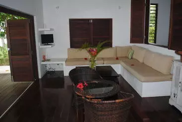 آپارتمانهای توریستها Angelfish Cove Villas