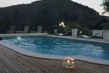 تختخواب و صبحانه Maison D Hôtes La Devinière Spa Accessible Toute L Année