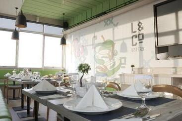 Szálloda Horison Inn Laksana Solo