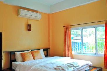 Otel Sarin Guesthouse