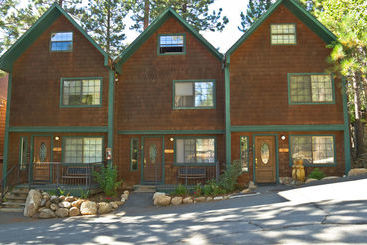 Northlake Lodges & Villas