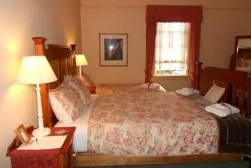 بنسيون Lindsay House Country