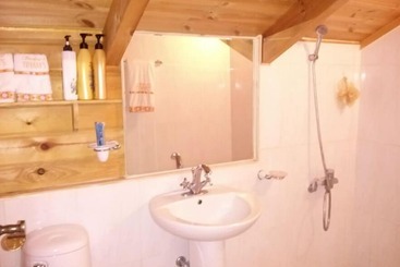 Hotel Breakfast At Tiffany S Pension