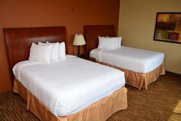 Otel Cobblestone Inn & Suites Newton