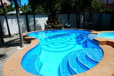 酒店 Evelyn Residence