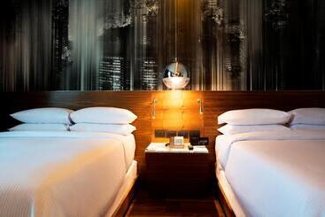 هتل Krystal Urban Guadalajara