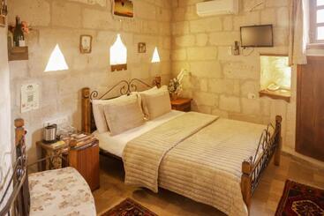 فندق Maccan Cave