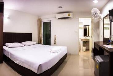 Hotell Sunshine Hostel