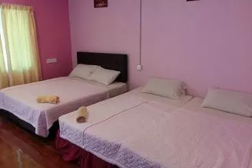 בית מלון כפרי Pantai Tengah Beach Inn