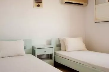 هتل Zephyros