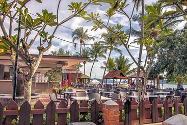فندق Sandy Beach Resort Langkawi