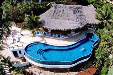 리조트 Zoa Hotel Adults Only