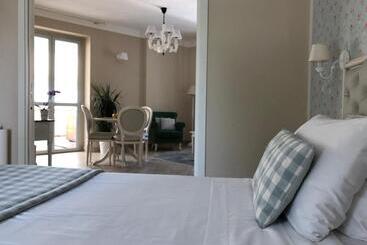 Отель Borgo Vecchio Locanda Di Charme