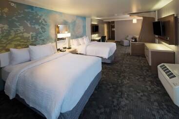 호텔 Courtyard Bay City