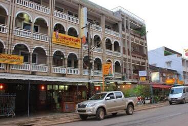 בית מלון כפרי Lankham