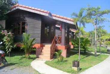 בית מלון כפרי Sangsawan Palace Khaolak Resort