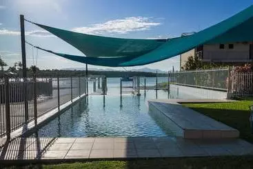 Мотель Hinchinbrook Resorts