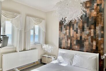 Пансион Waterfront Inn