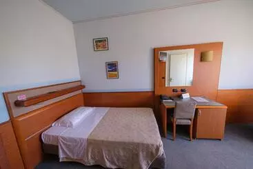 هتل Albergo Zoello Je Suis