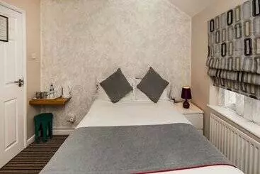 Majatalo OYO Vale Lodge