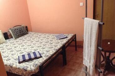 Sunshine Hotel & Hall