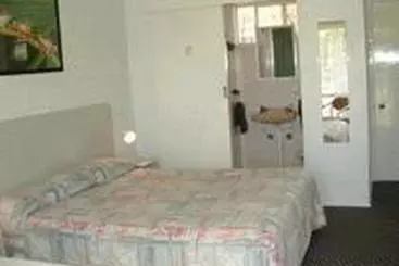 Bermuda Breezes Motel