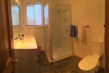 ホテル Sandpiper Ocean Cottages