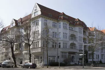 آپارتمان Limehome Berlin Puderstraße