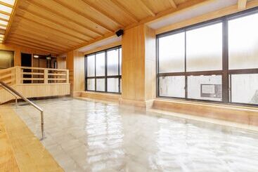 Hotel Ooedo Onsen Monogatari Yamashiro Saichoraku