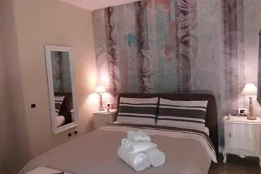 پانسیون Thea Centro Storico