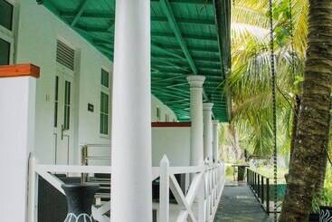 بنسيون Villa Harbour View