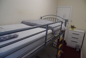 Rma Accommodation   Hostel