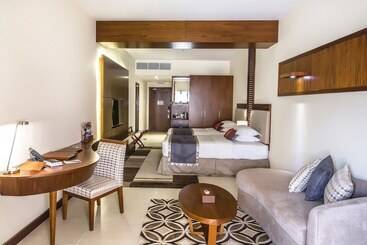 Western Hotel   Madinat Zayed