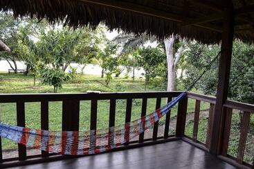 استراحتگاه Green Diamond Amazon Lodge