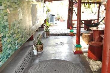 Hotel Nazri Nipah Camp