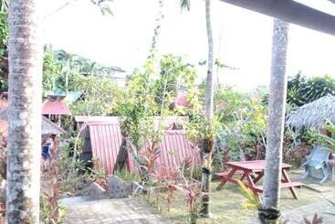 בית מלון כפרי Nazri Nipah Camp