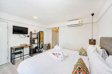 Отель Thai Kamala Beach Front