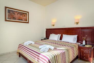 هتل آپارتمان Lito Beach